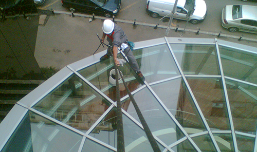 spalari_geamuri_alpinism_utilitar